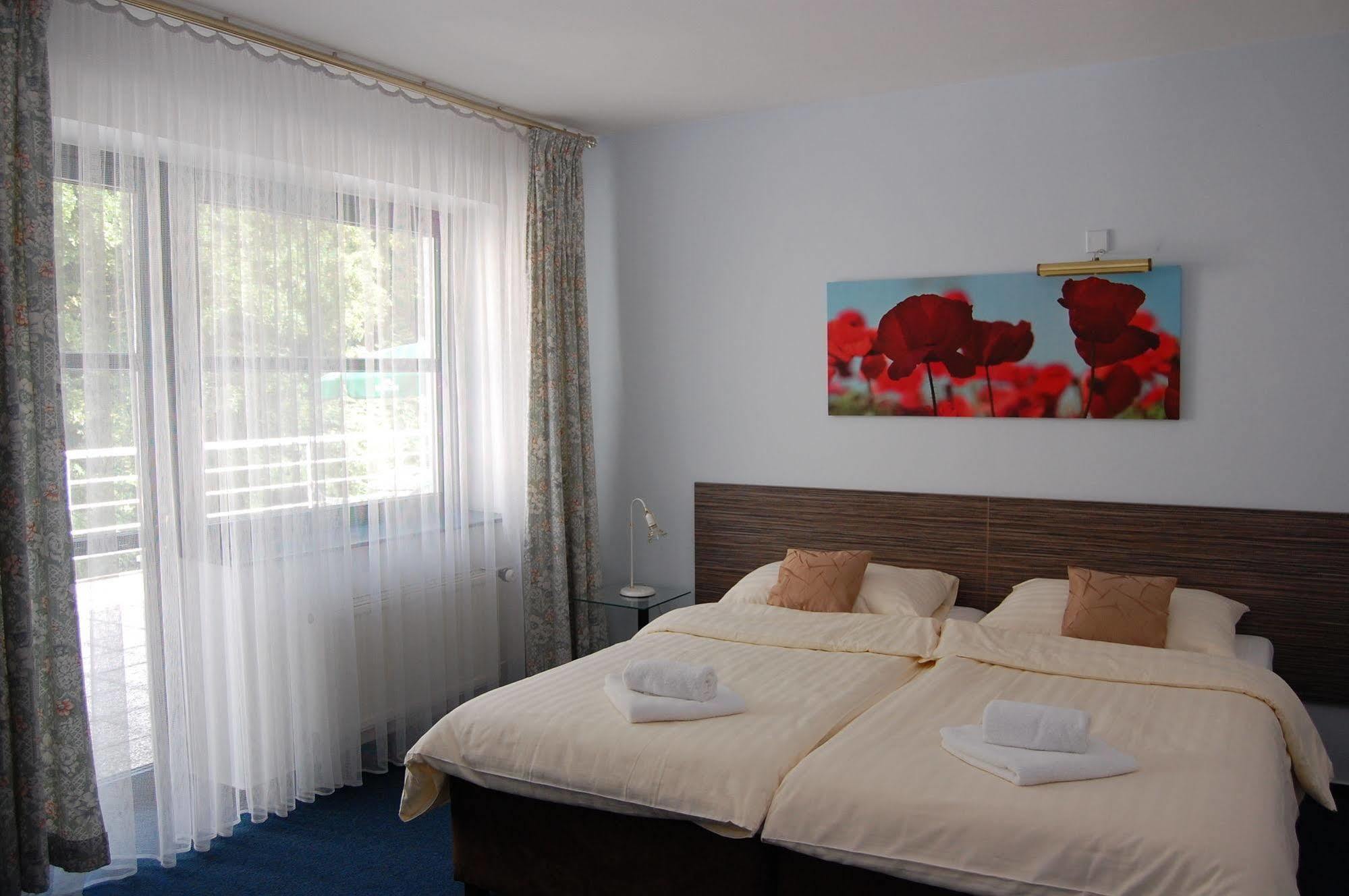 Interhotel America Готель 4*